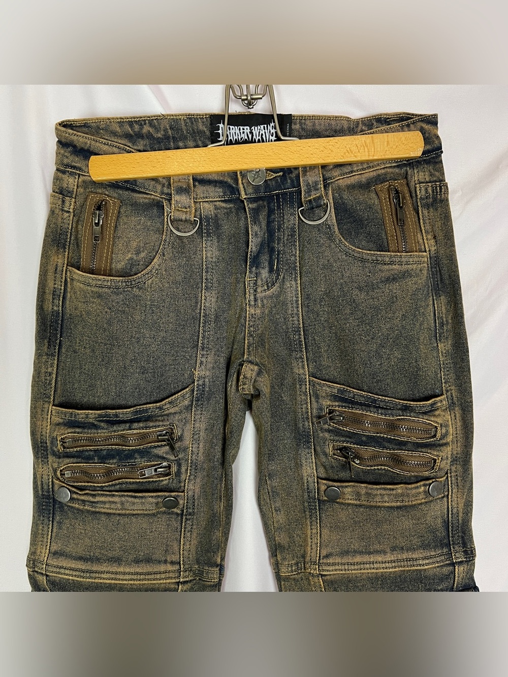 Darker Wavs Acid Wash Frequency Strappy Cargo Jeans - Picture 4 of 7